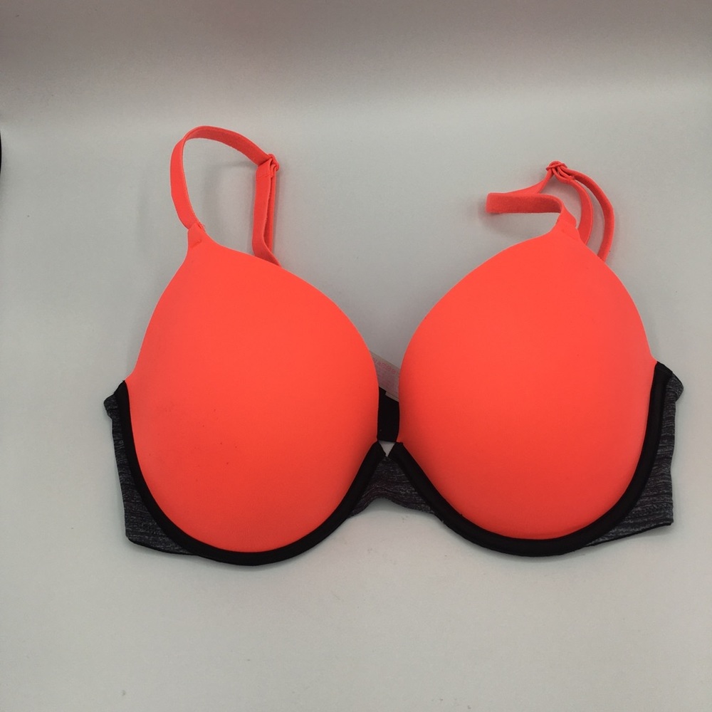 VS PINK Wear Everywhere Push Up Bra 32DD